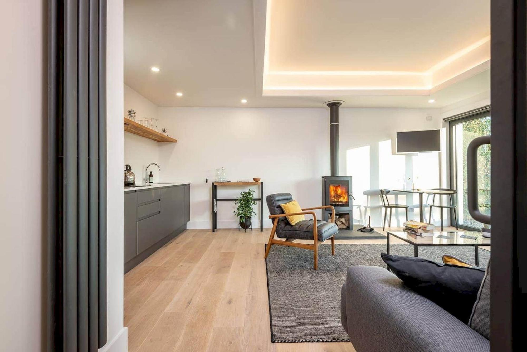 Balone Garden - Wood Burner Holiday home *